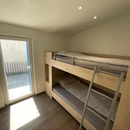 Beachfront Vila Murter